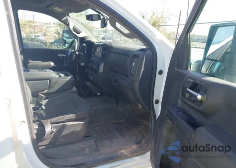 2022 Chevrolet Silverado 2500Hd 4Wd Long Bed Wt z USA, uszkodzony, nr VIN 1GC1YLE7XNF225132